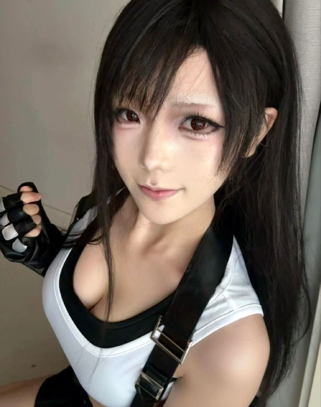 j5ego85b.jpeg 梵梵大人朋友圈视频写真合集 37V+111pic 360MB  第3张